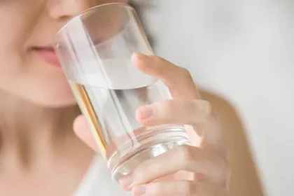 Benarkah Kita Harus Minum 2 Liter Air Per Hari?
