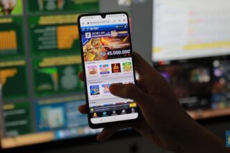 Kominfo Blokir 555 Akun E-Wallet Judi Online