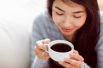 Minum Kopi di Pagi Hari: Fakta dan Mitos Seputar Kebiasaan Ini