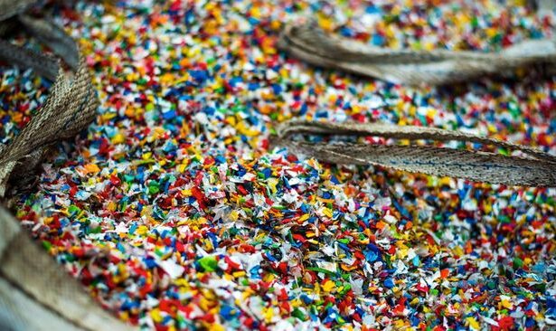 Indonesia Puncaki Negara Tingkat Konsumsi Mikroplastik Teratas