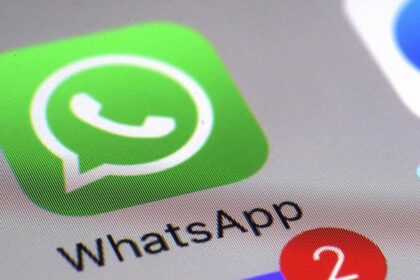 Ubah Tampilan Pesan WhatsApp dengan Warna-warni!