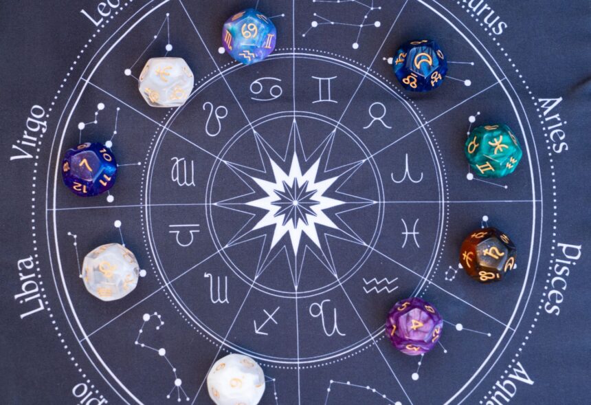 Fakta dan Mitos Seputar Ramalan Zodiak