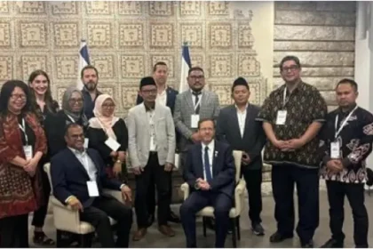 Pengurus LBM Dipecat Terkait Pertemuan dengan Presiden Israel