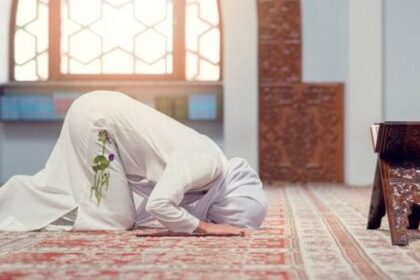 Ternyata Begini Hukum Sholat Jumat bagi Wanita