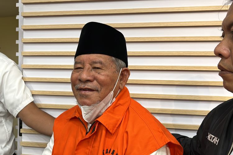Mantan Gubernur Maluku Utara Habiskan 3 Miliar Untuk Check-in