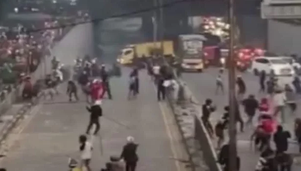 Tawuran Berulang di Jalan Basuki Rahmat Cipinang Meresahkan
