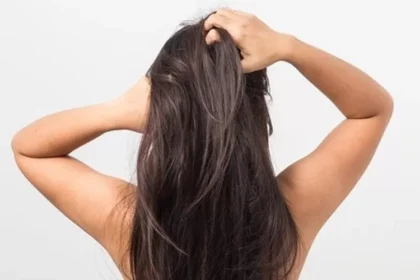 Atasi Rambut Lepek dengan Perawatan Tepat