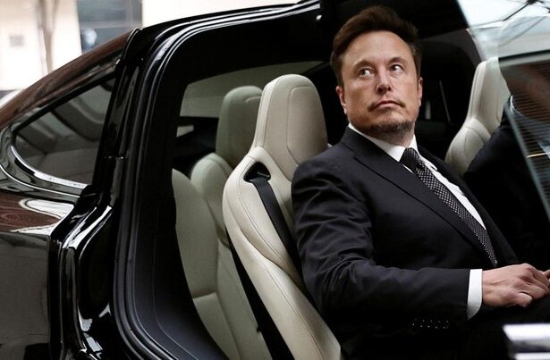 Tesla Bayar Pengacara Rp 117 Triliun Gegara Gaji Elon Musk