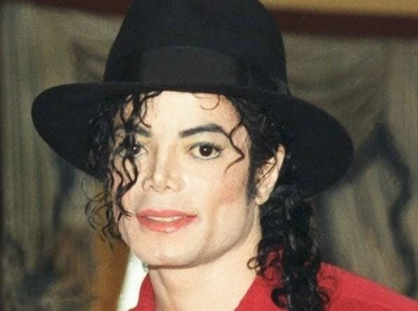 Di Balik Kemegahan: Michael Jackson Tinggalkan Utang Triliunan