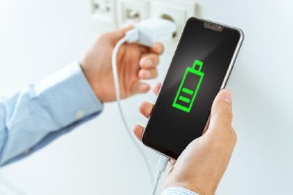 Rahasia Baterai Awet: Panduan Tepat Mengisi Daya HP