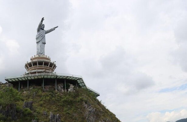 Misteri Sosok Yesus Kristus: Perbedaan Pandangan Ahli