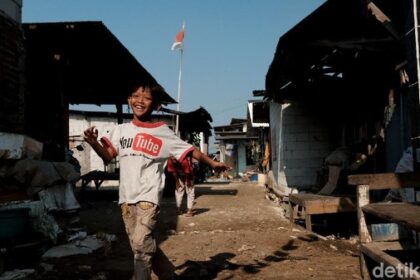 Rata - rata Masyarakat Indonesia Miskin Tapi Bahagia