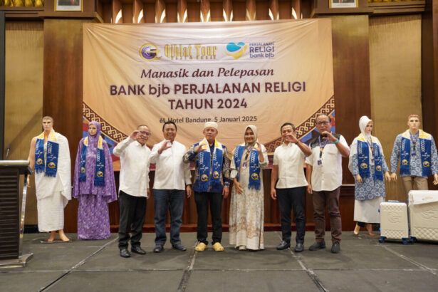 bank bjb Lepas 130 Pemenang Program Perjalanan Religi Tahun 2024